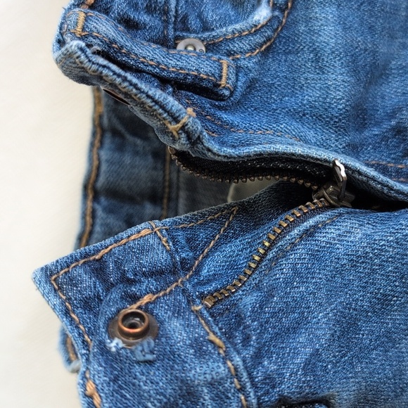 babyGap 1969 distressed raw hem cotton denim jeans shorts 12-18 months baby boy - Picture 3 of 7